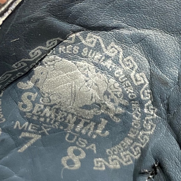 EXOTIC BOOTS!! - Picture 4 of 6